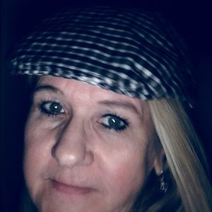 Meet your Posher, Linda